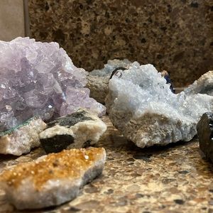 Raw Gemstones. Amethyst, Celestine, Citrine, Rose Quartz, Tourmaline, azurite.